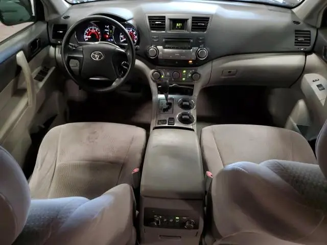 2010 TOYOTA HIGHLANDER   