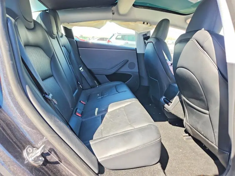 2026 TESLA MODEL 3   