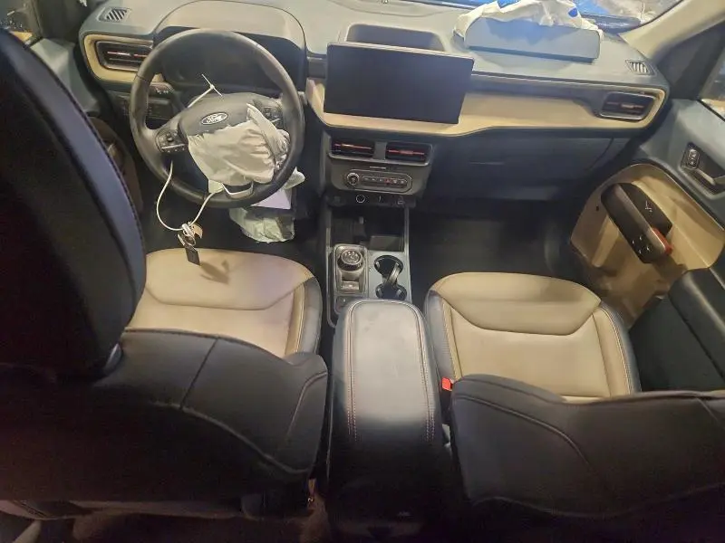 2025 FORD MAVERICK LARIAT  