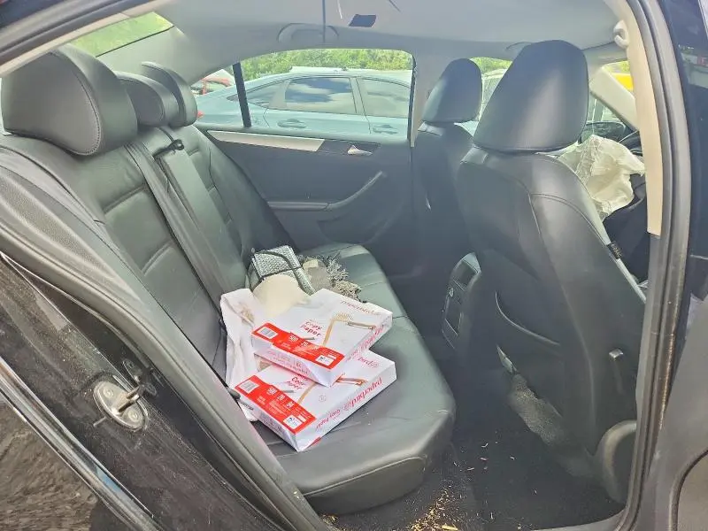 2014 VOLKSWAGEN JETTA SE  