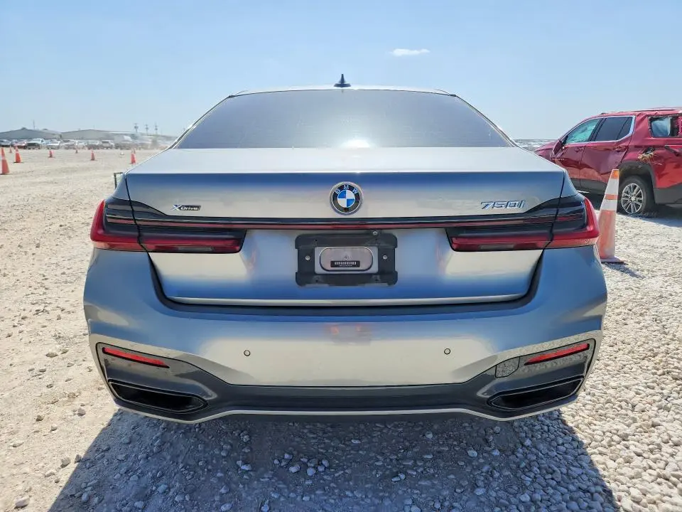 2021 BMW 750 XI  