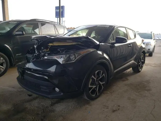 2018 TOYOTA C-HR XLE