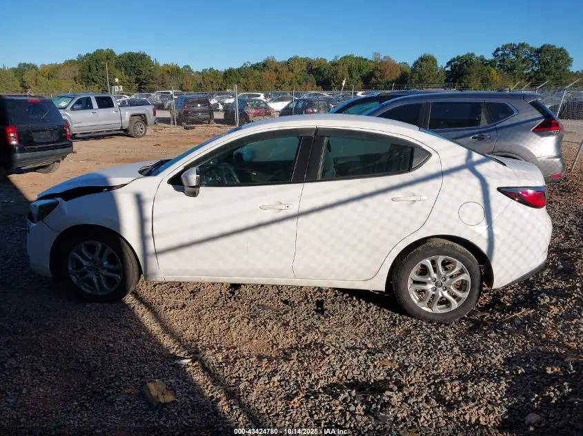 2018 TOYOTA YARIS IA  