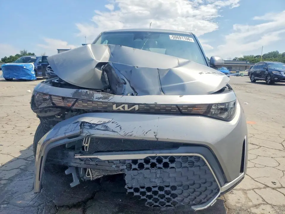 2023 KIA SOUL LX  