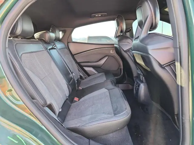 2024 FORD MUSTANG MACH-E GT  