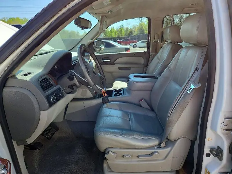 2011 CHEVROLET SUBURBAN K1500 LT  