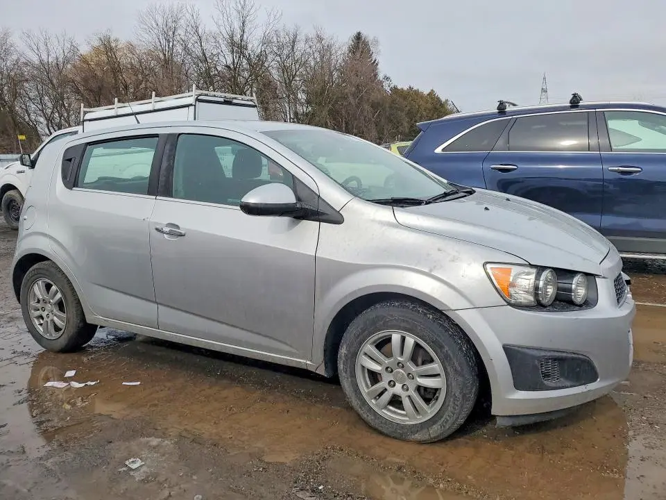 2013 CHEVROLET SONIC LT  
