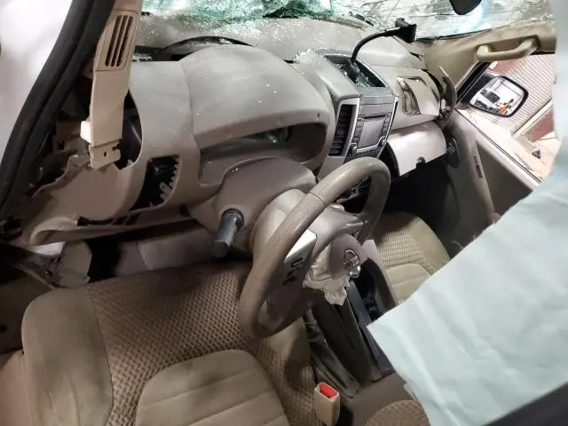 2015 NISSAN FRONTIER SV  