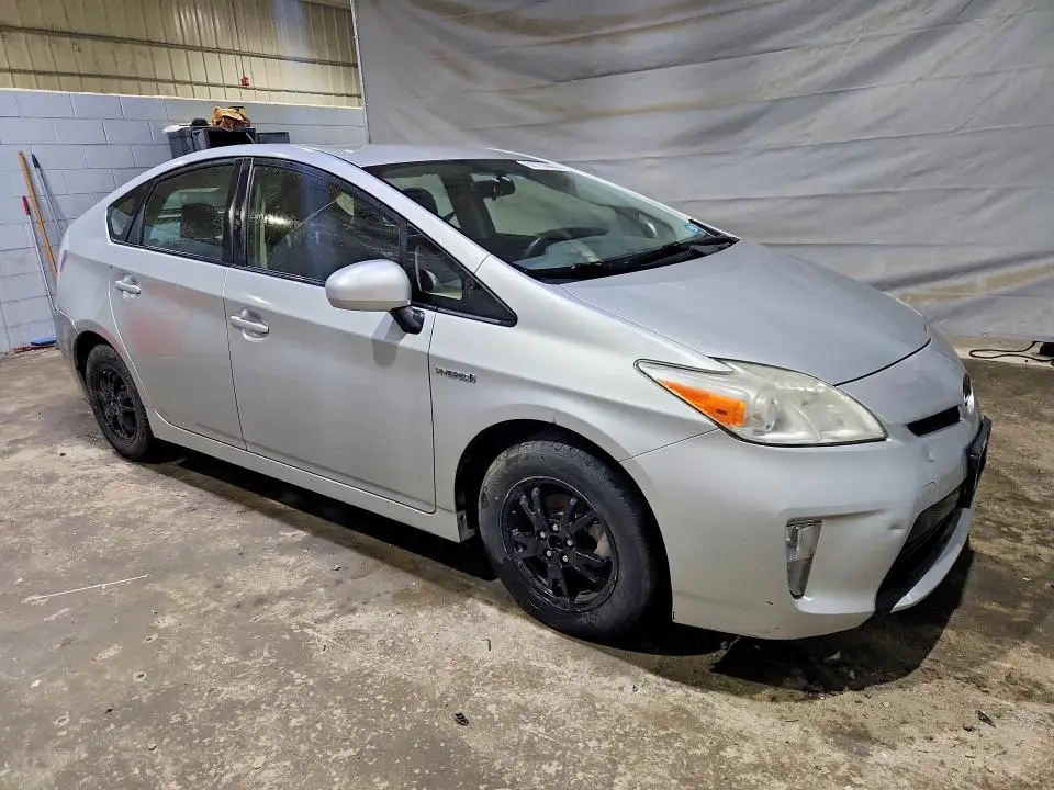 2013 TOYOTA PRIUS TWO  