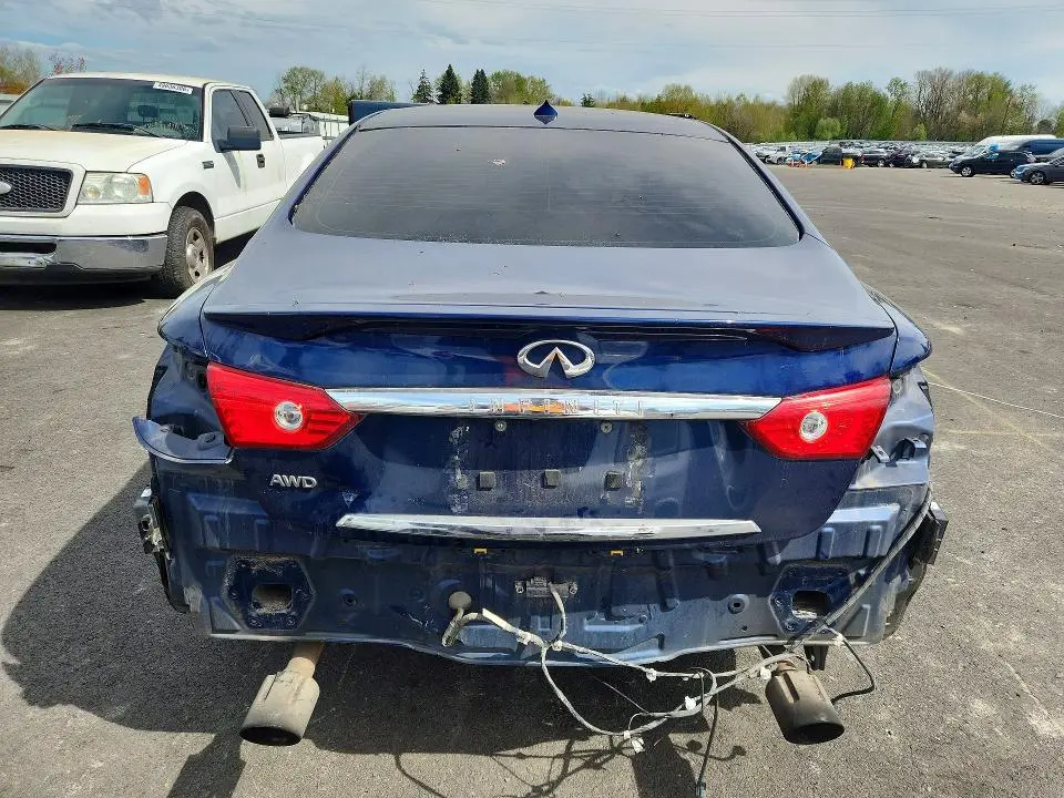 2016 INFINITI Q50 RED SPORT 400  