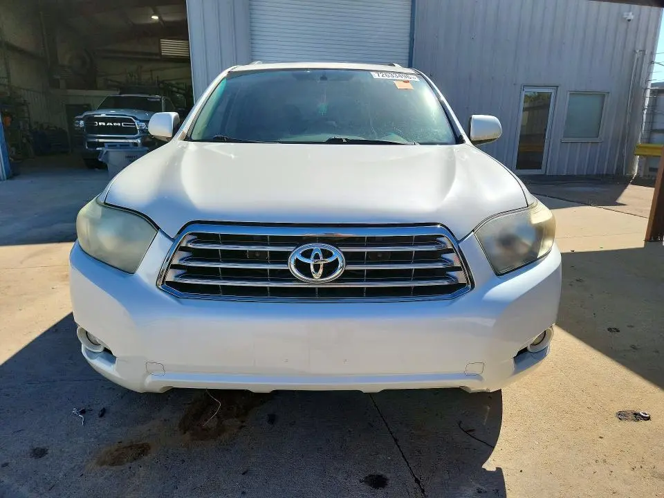 2010 TOYOTA HIGHLANDER SPORT  