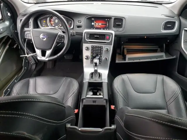 2018 VOLVO S60 DYNAMIC  