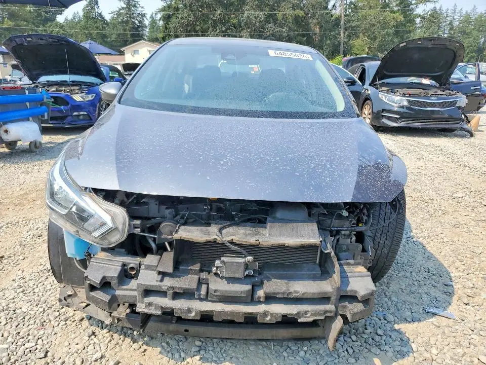 2021 NISSAN VERSA SV  