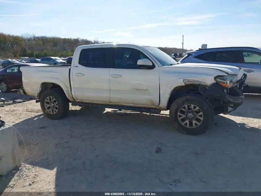 2017 TOYOTA TACOMA SR5