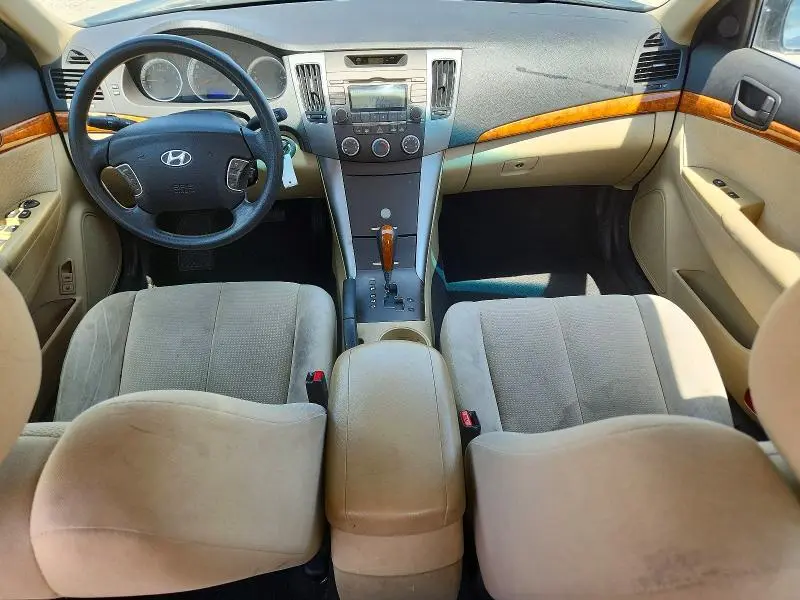 2010 HYUNDAI SONATA GLS  