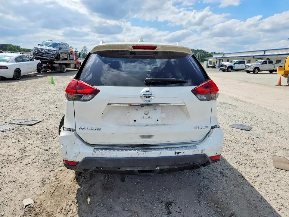 2018 NISSAN ROGUE SL  