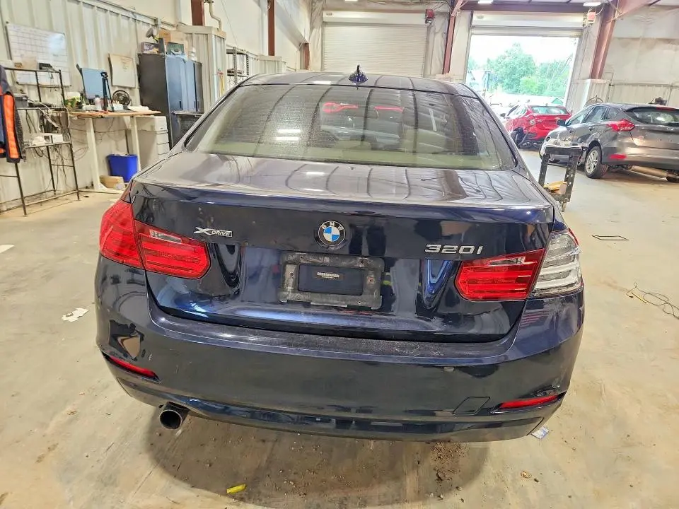 2013 BMW 320 I XDRIVE  