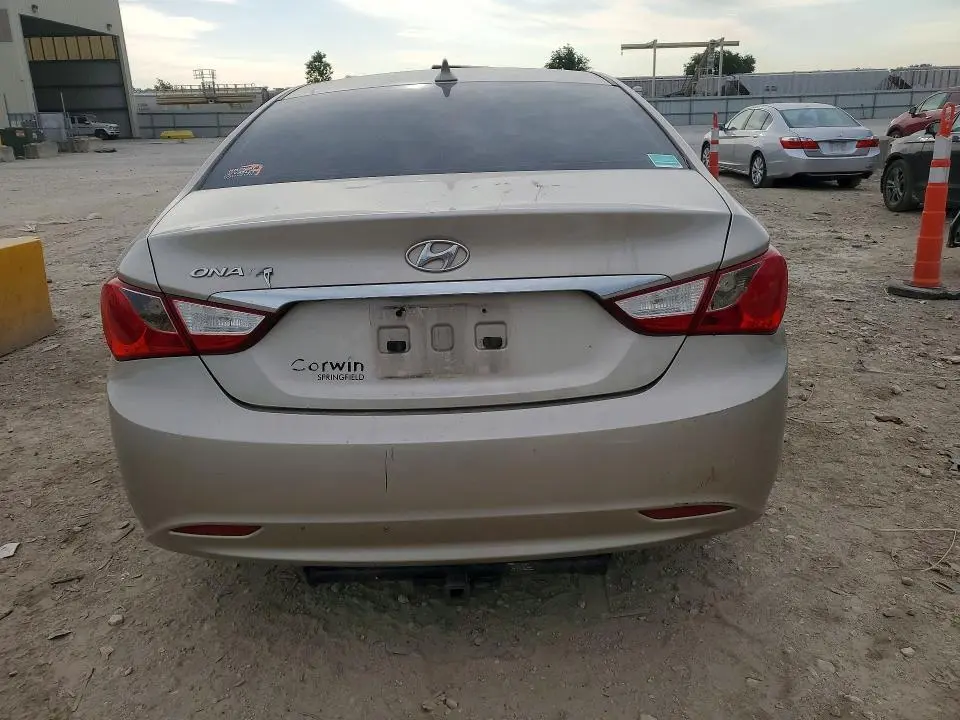 2011 HYUNDAI SONATA GLS  