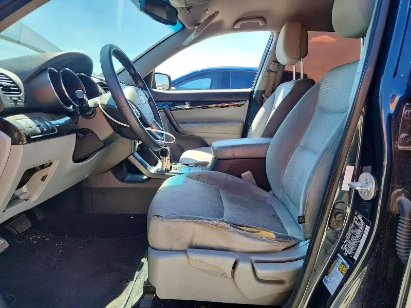 2012 KIA SORENTO LX  