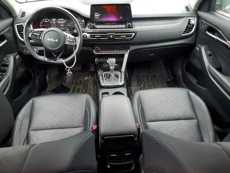2023 KIA SELTOS SX  