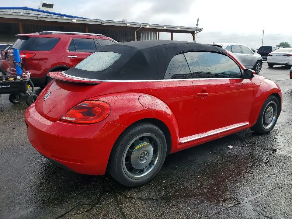 2013 VOLKSWAGEN BEETLE   