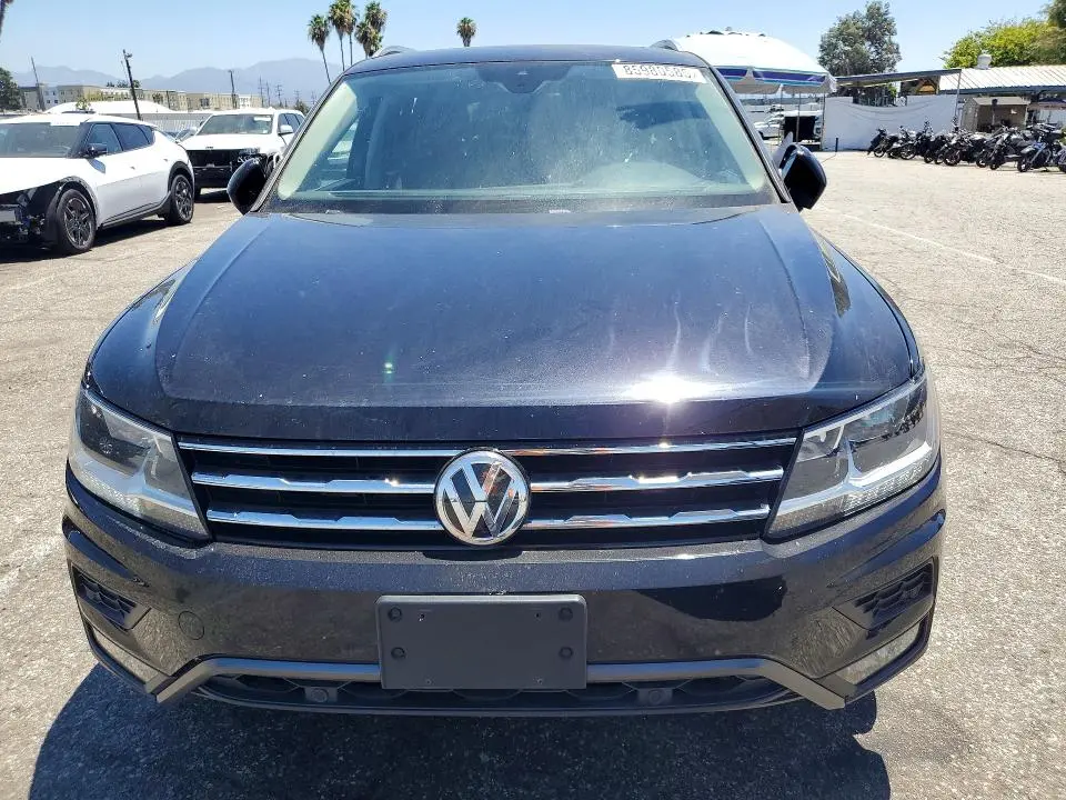 2021 VOLKSWAGEN TIGUAN SE  