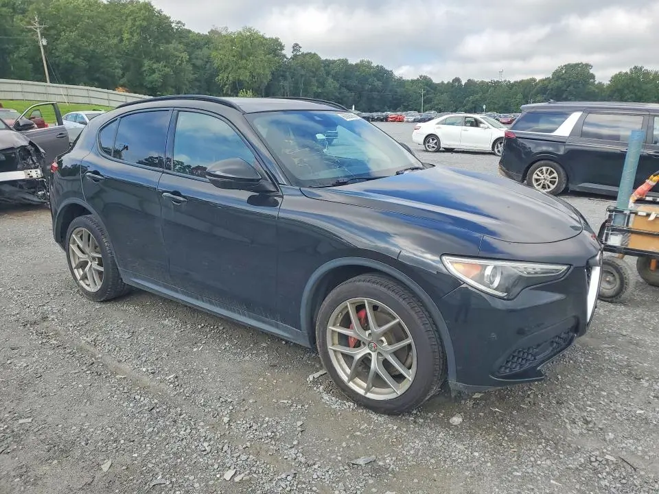 2018 ALFA ROMEO STELVIO TI SPORT  