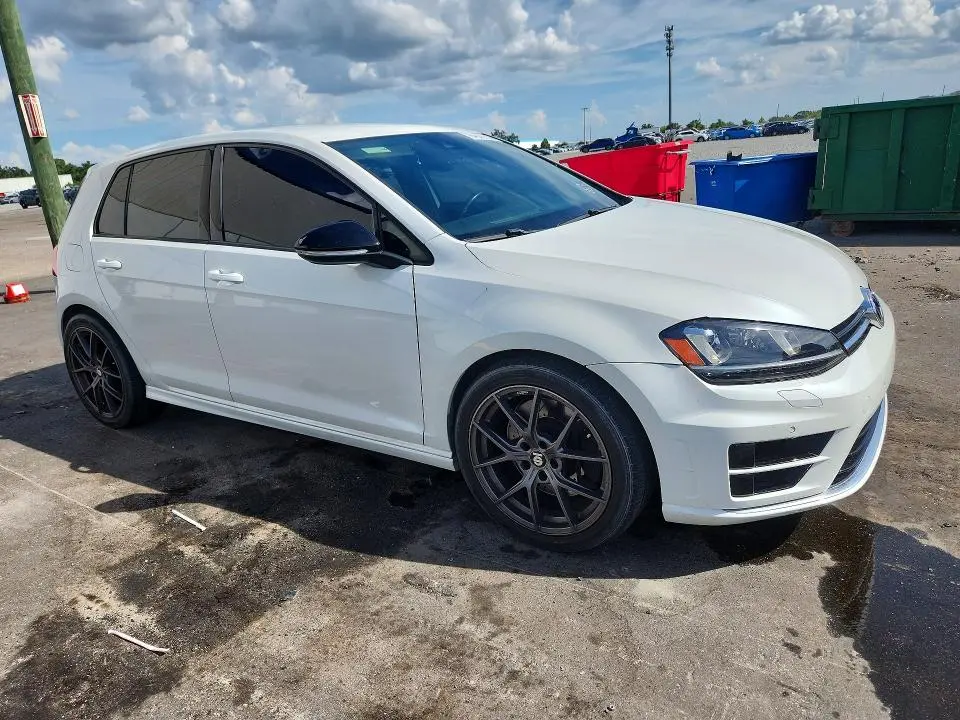 2016 VOLKSWAGEN GOLF R   