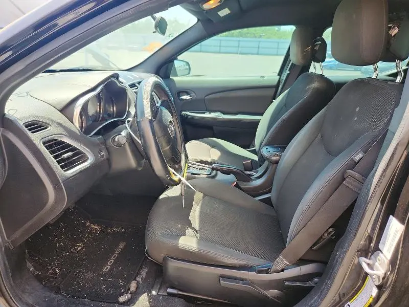 2014 DODGE AVENGER SE  