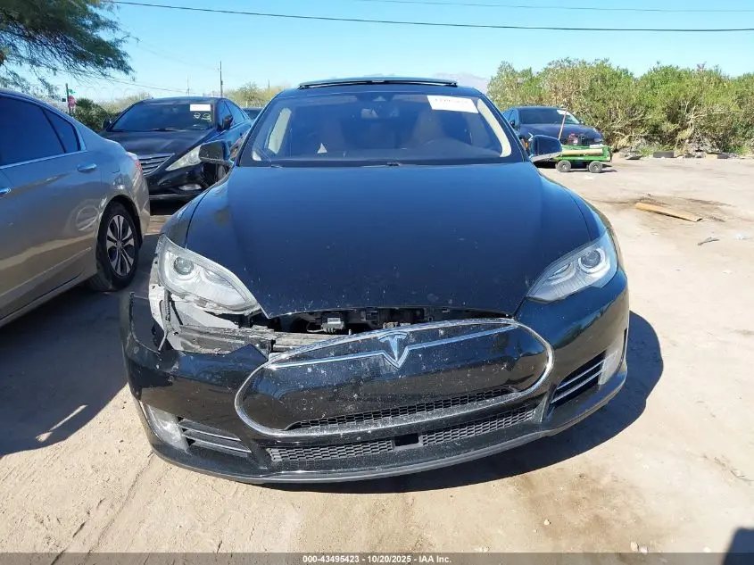 2014 TESLA MODEL S P85