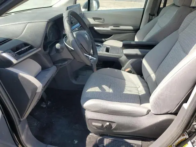 2024 TOYOTA SIENNA LE