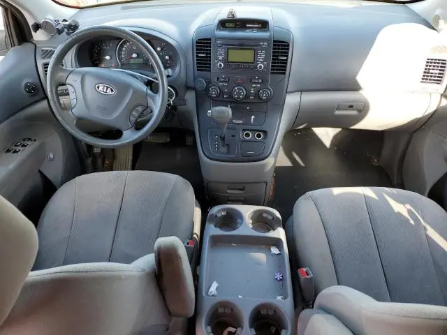 2010 KIA SEDONA LX  