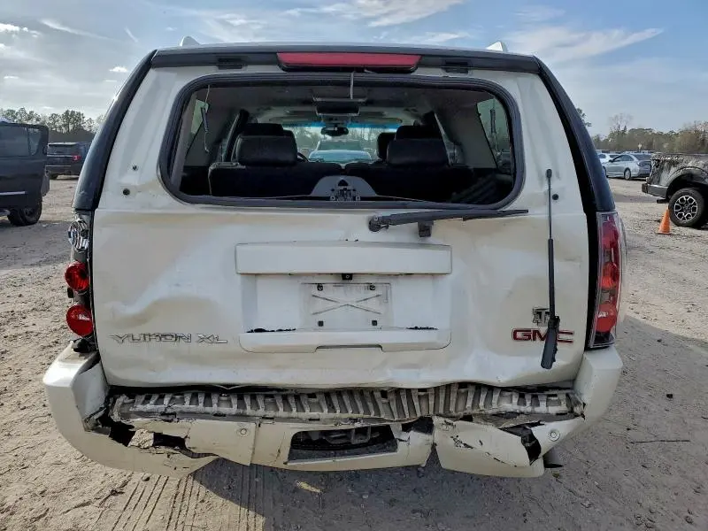 2014 GMC YUKON XL DENALI  