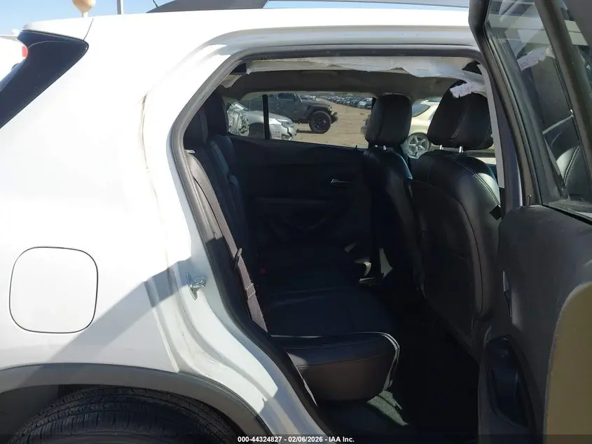 2021 CHEVROLET TRAX AWD LT