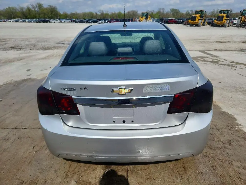 2011 CHEVROLET CRUZE LS  