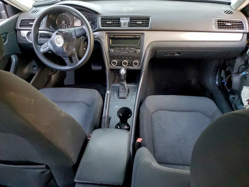 2012 VOLKSWAGEN PASSAT S  