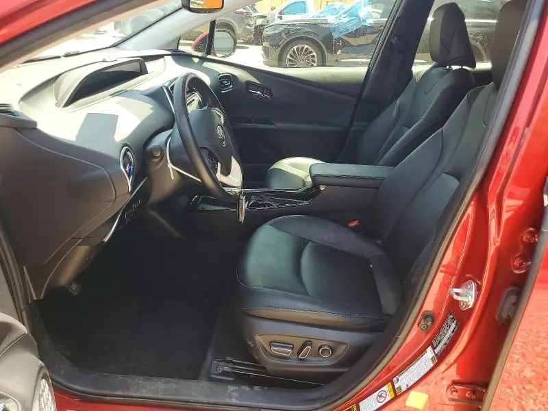 2017 TOYOTA PRIUS FOUR TOURING  
