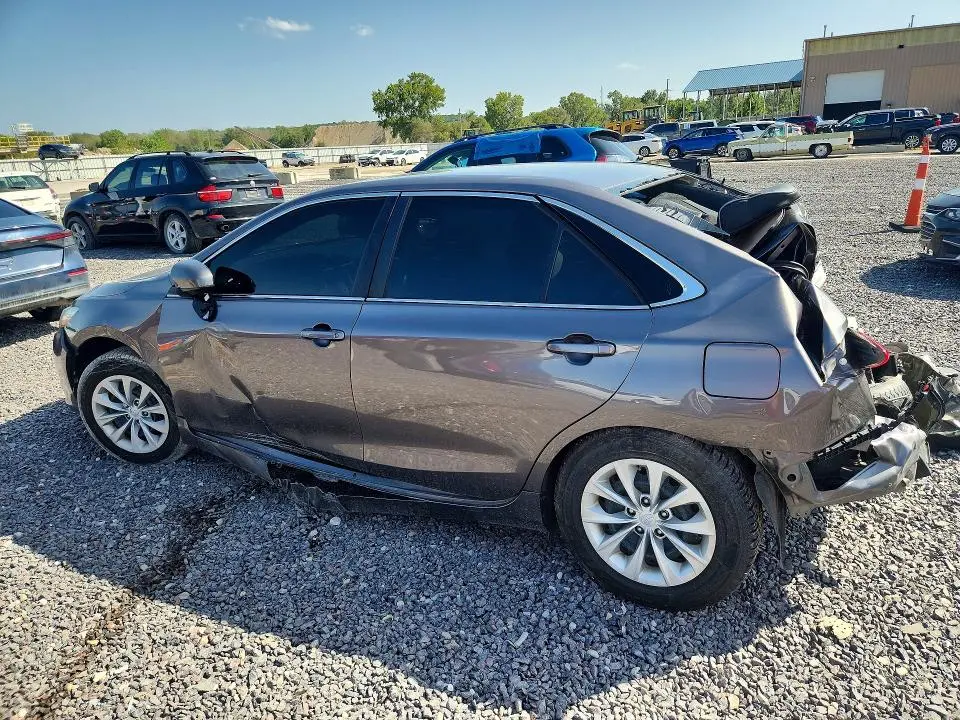 2017 TOYOTA CAMRY LE  
