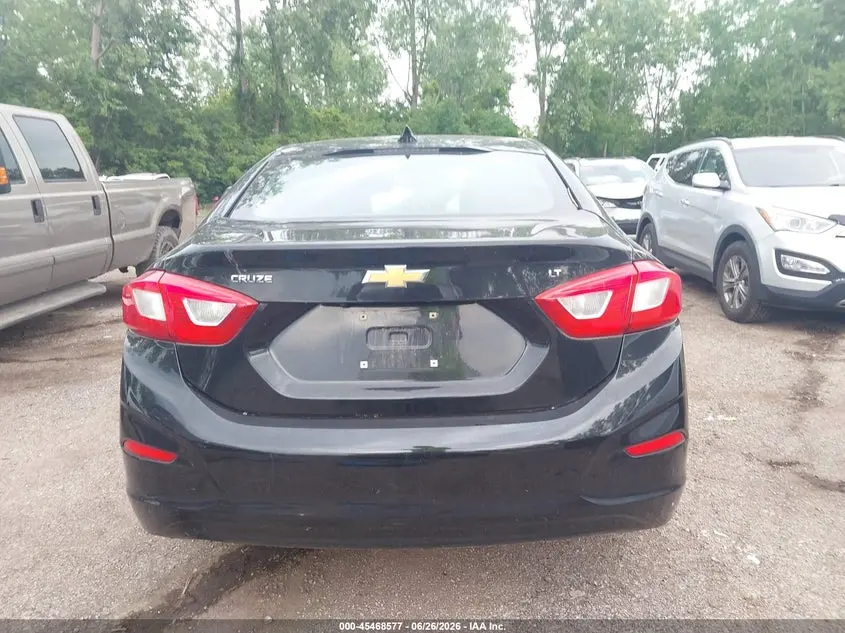 2017 CHEVROLET CRUZE LT AUTO
