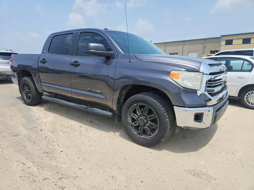 2016 TOYOTA TUNDRA CREWMAX SR5  