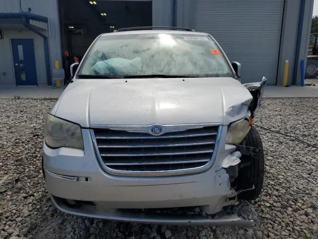 2010 CHRYSLER TOWN & COUNTRY TOURING  