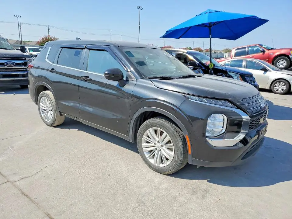 2022 MITSUBISHI OUTLANDER ES  