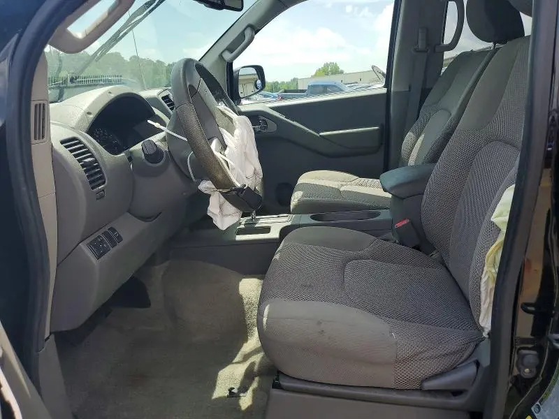 2013 NISSAN FRONTIER S  