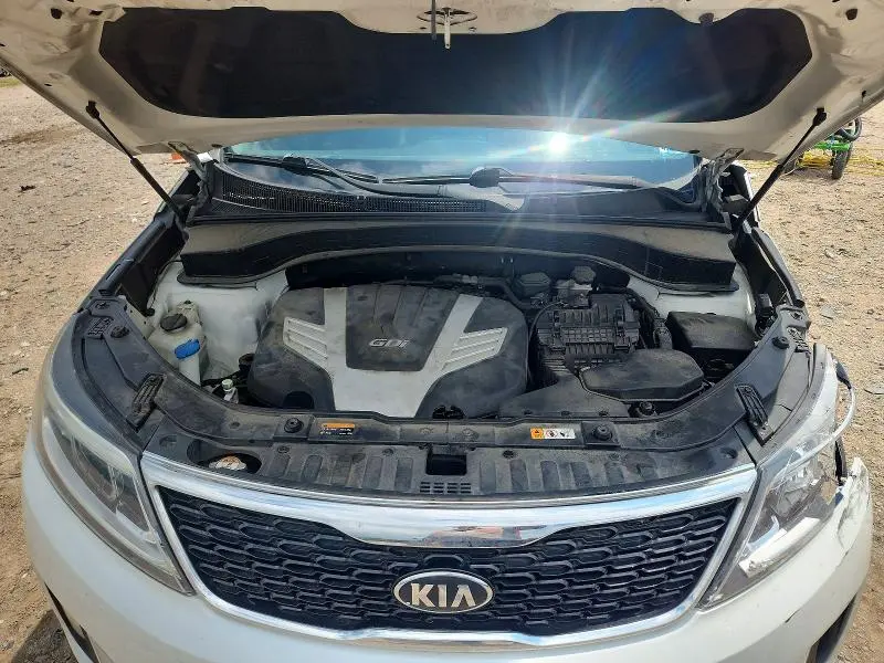 2014 KIA SORENTO LX  