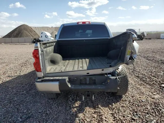 2018 TOYOTA TUNDRA CREWMAX SR5  