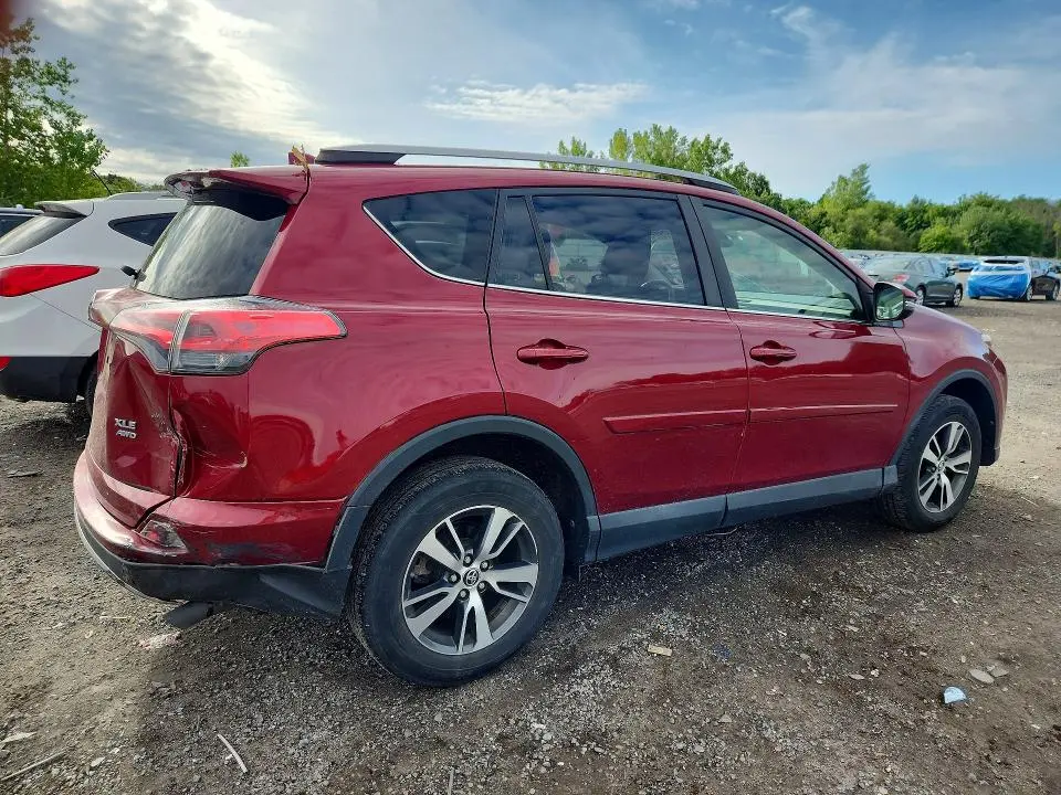 2018 TOYOTA RAV4 XLE  