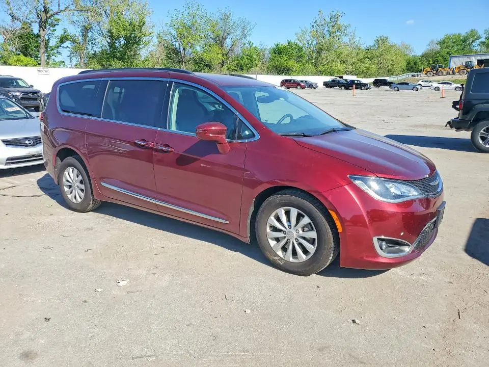 2017 CHRYSLER PACIFICA TOURING L  