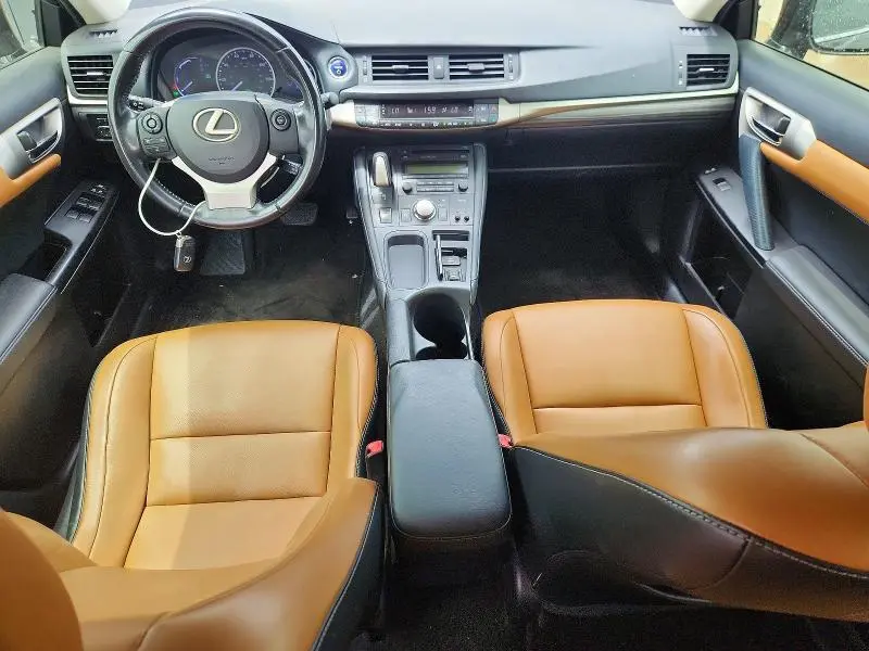 2015 LEXUS CT 200  