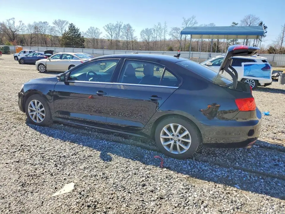 2014 VOLKSWAGEN JETTA SE  