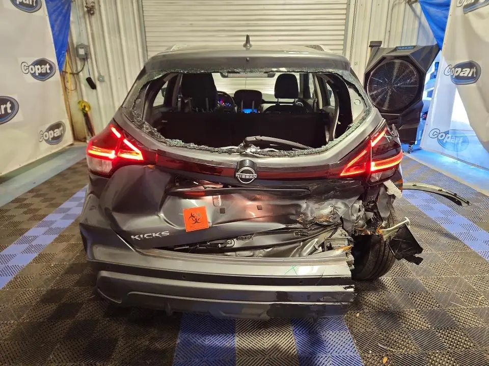 2024 NISSAN KICKS SV  
